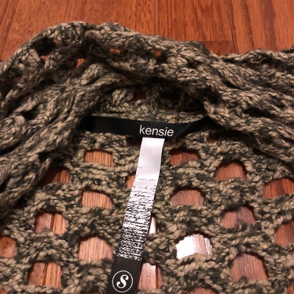 Crochet cardigan - Picture 3 of 3